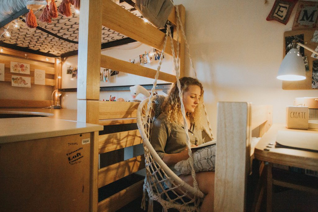 women's dorm room